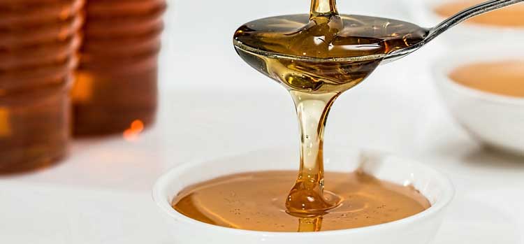 Honigmaske – Honig gegen Falten und feine Linien zum Vorbeugen